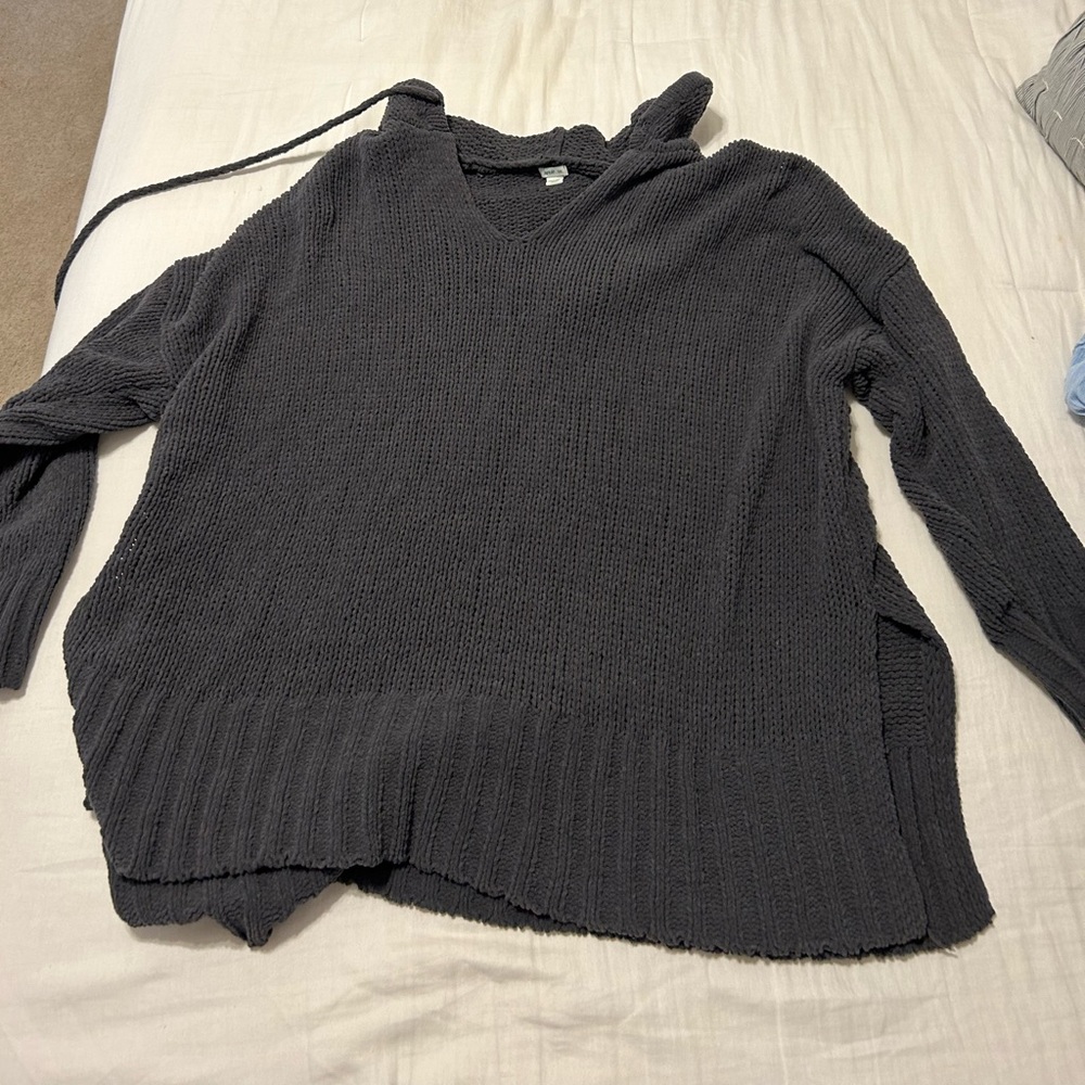Arie sweater